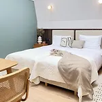 Aparthotel Monciak55 By Staylab 3*