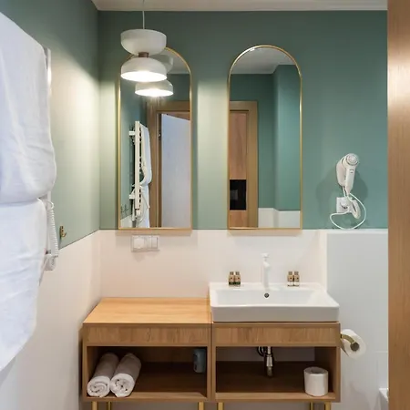 Monciak55 Apart Otel *